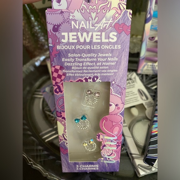 🆕💅🏻 IONI PRESS-ON-NAILS & NAIL ART LIMITED EDITION COLLECTION! BRAND NEW! - Picture 4 of 8